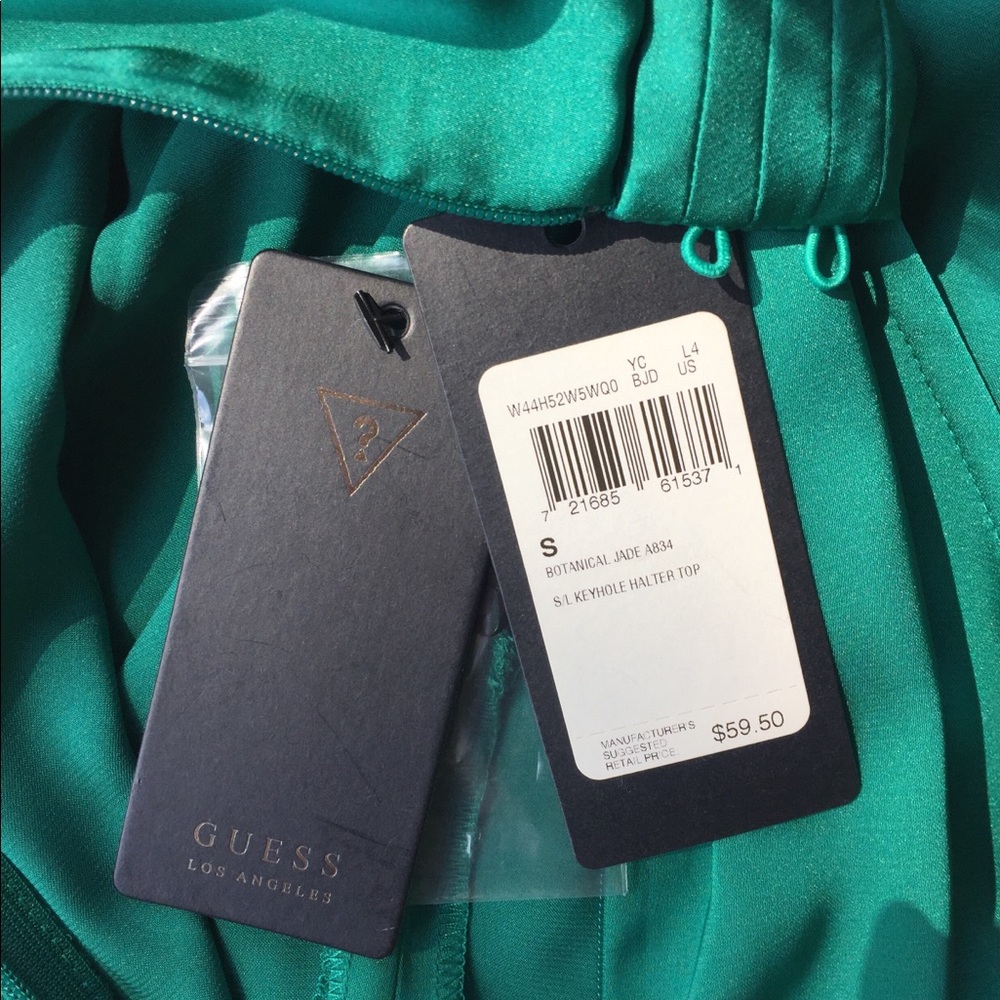 Gorgeous BRAND NEW Elegant Guess shirt!